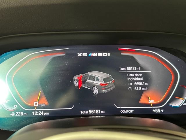 Used 2022 BMW X5 M50i w/ Premium Package image 17