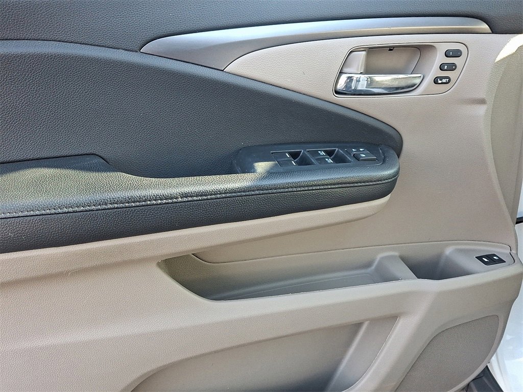 Used 2022 Honda Pilot EX-L image 12