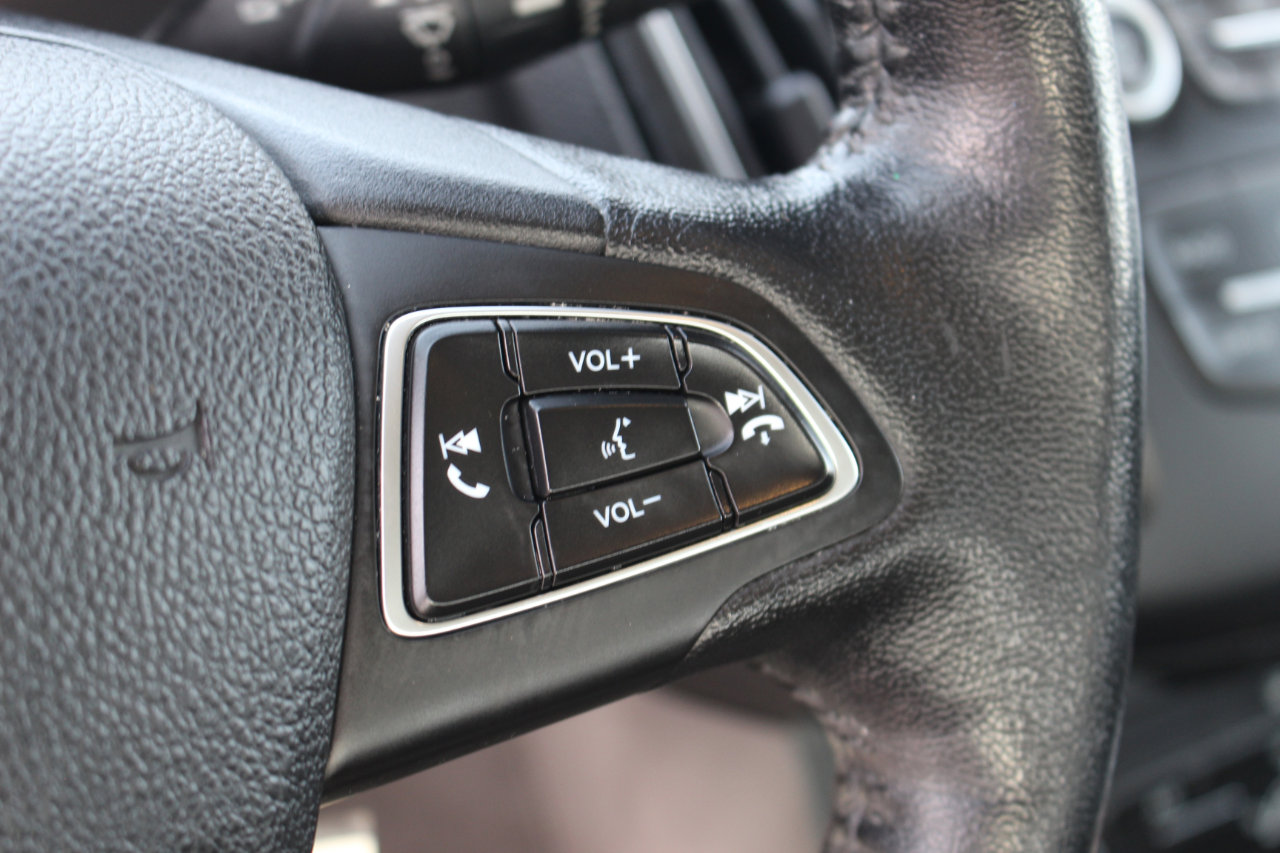 Used 2016 Ford Focus SE w/ Equipment Group 201A image 21