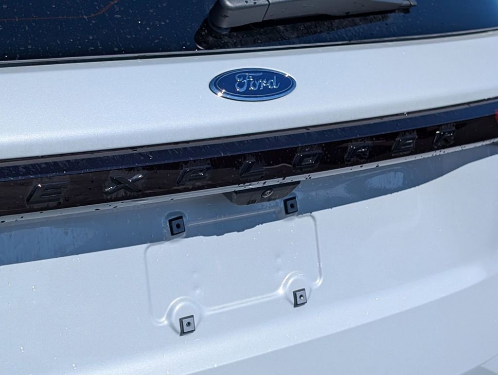 New 2026 Ford Explorer ST w/ Sun And Sound Package image 14