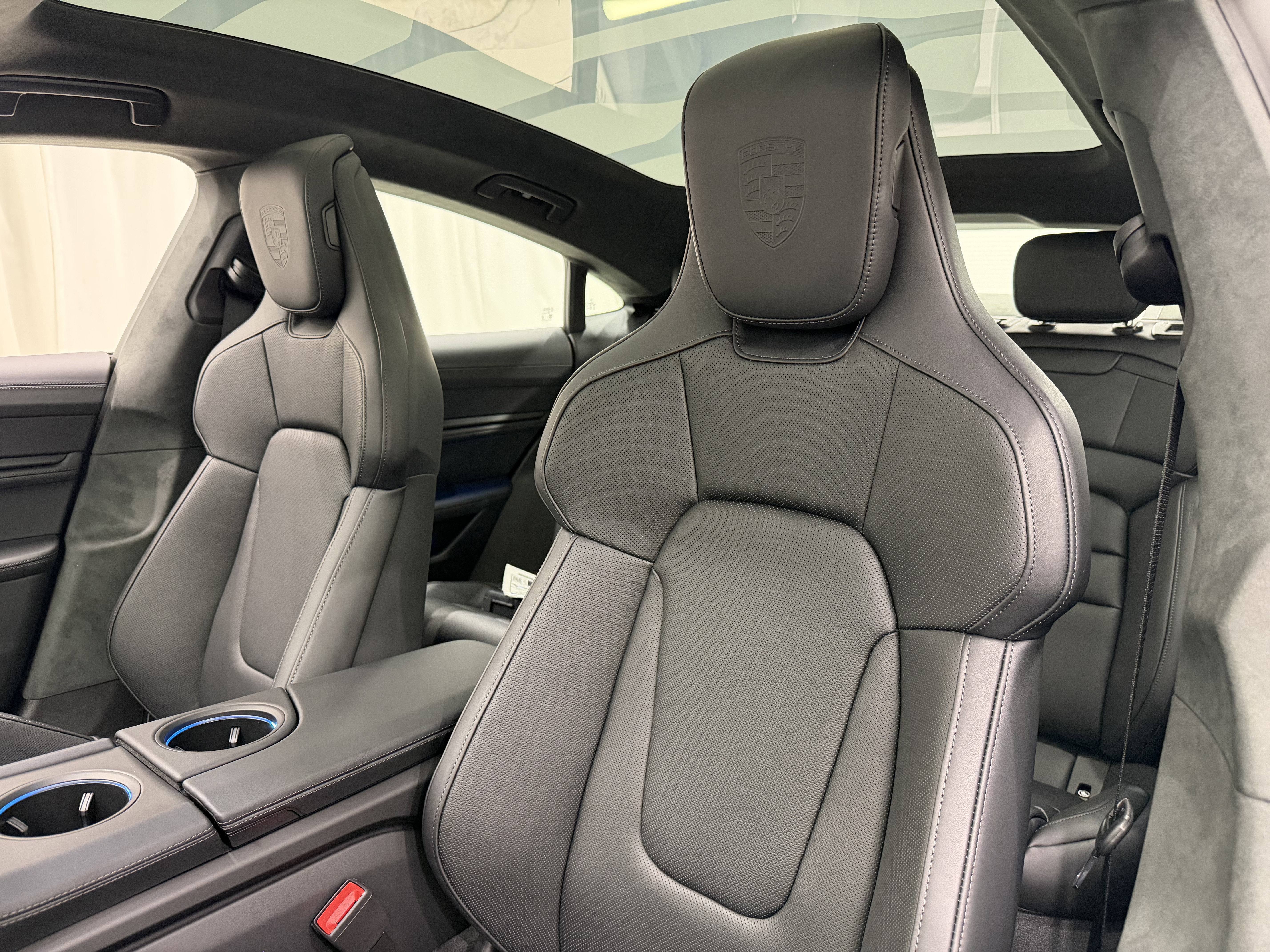 New 2026 Porsche Taycan GTS image 5