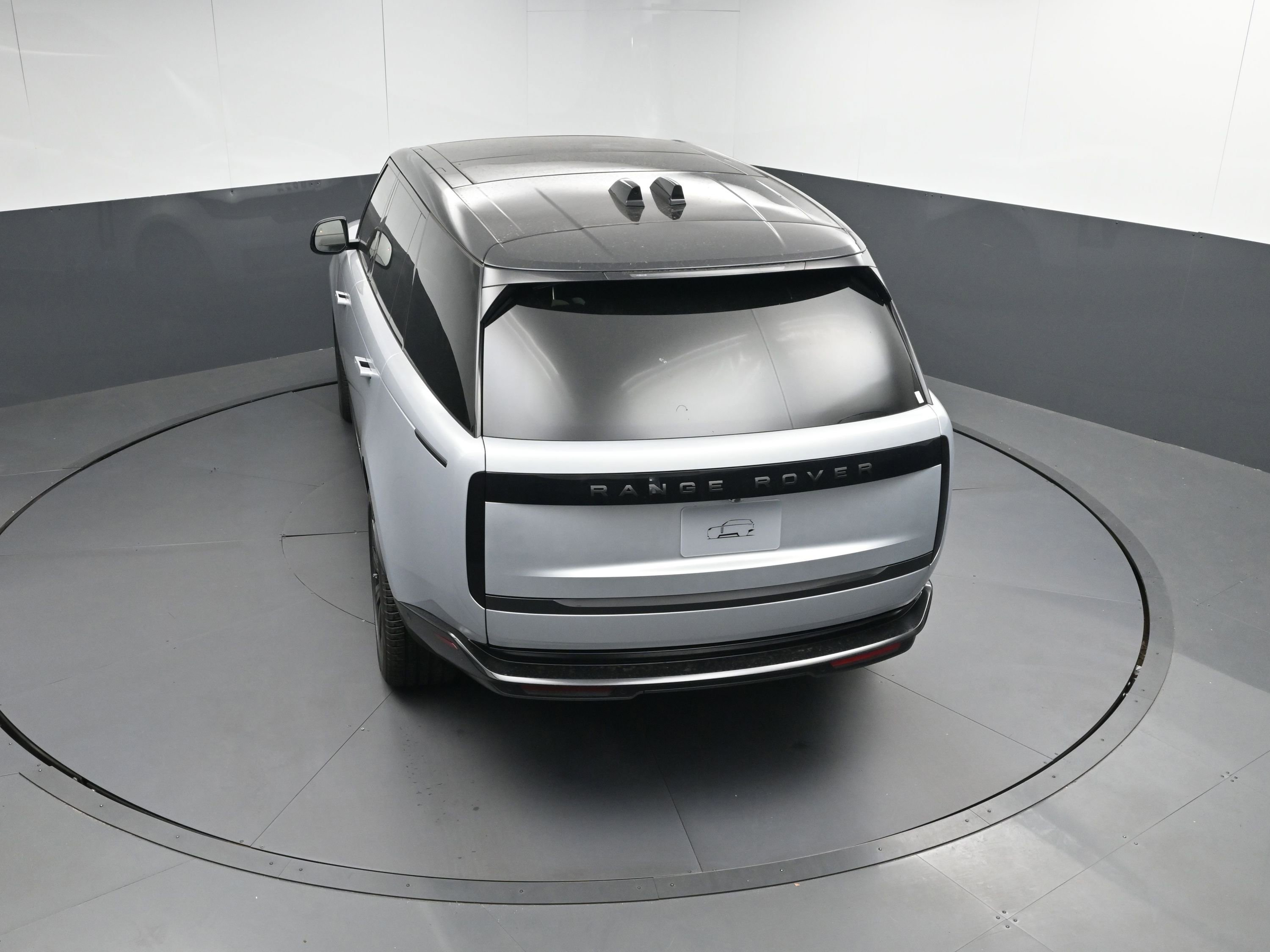 New 2025 Land Rover Range Rover Long Wheelbase SE image 33