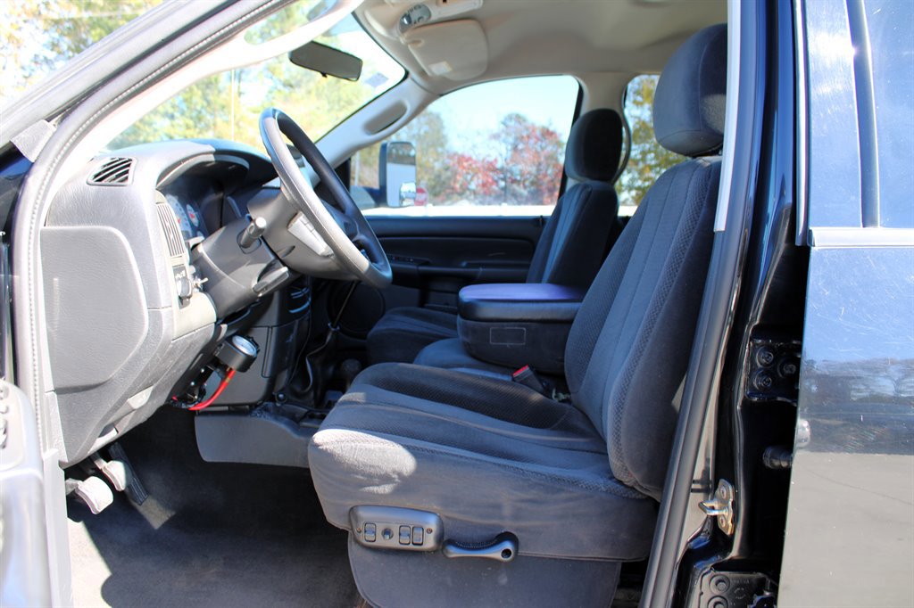Used 2003 Dodge Ram 2500 Truck ST image 19