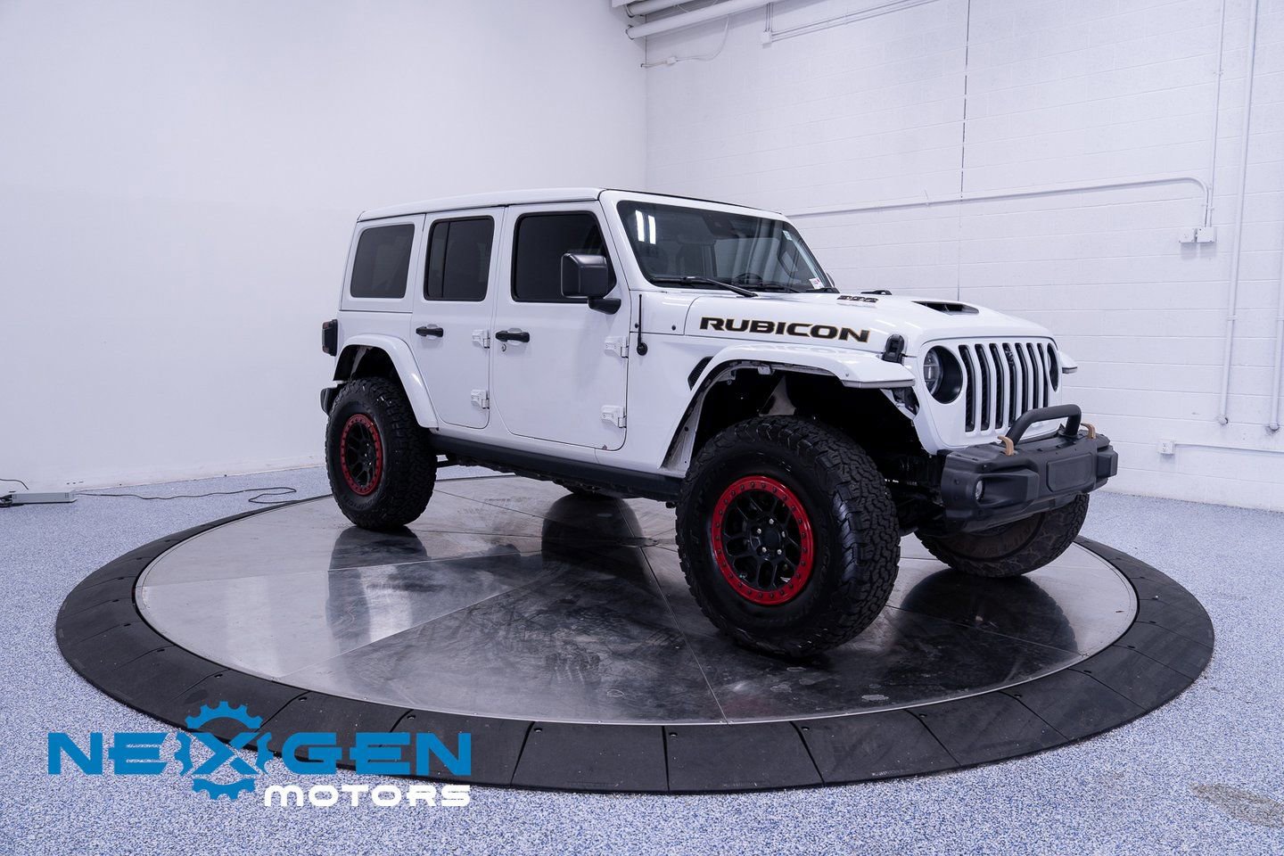 Used 2023 Jeep Wrangler Unlimited Rubicon 392 w/ Xtreme Recon 35" Tire Package image 2