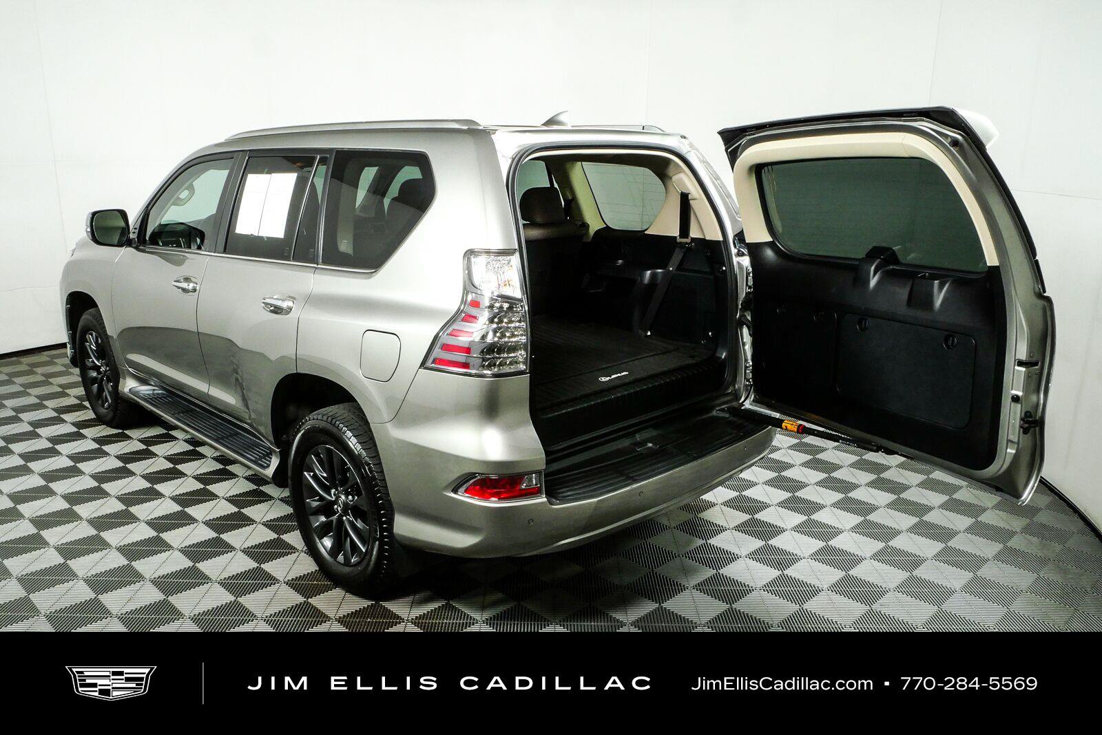 Used 2021 Lexus GX 460 Premium w/ Premium Package AWD/4WD image 34
