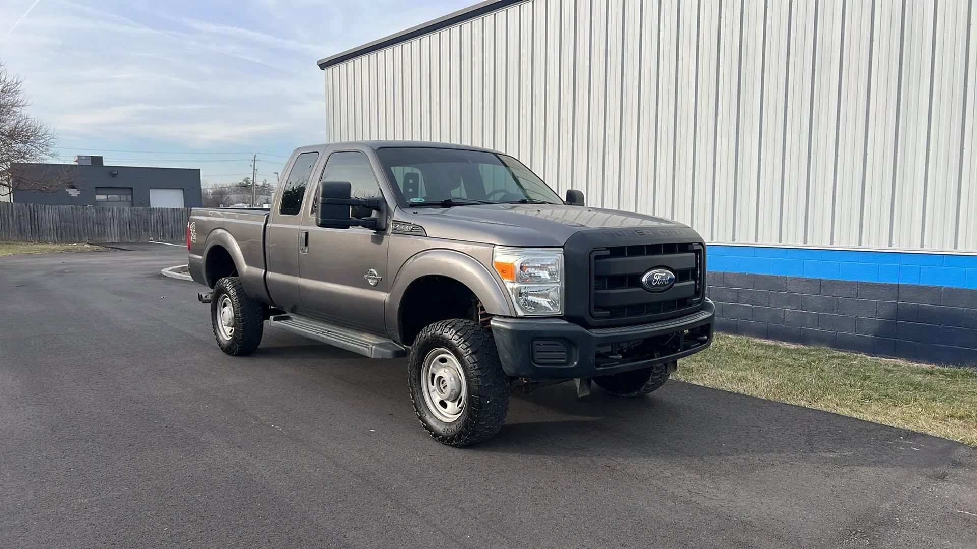 Used 2011 Ford F250 XL AWD/4WD image 3