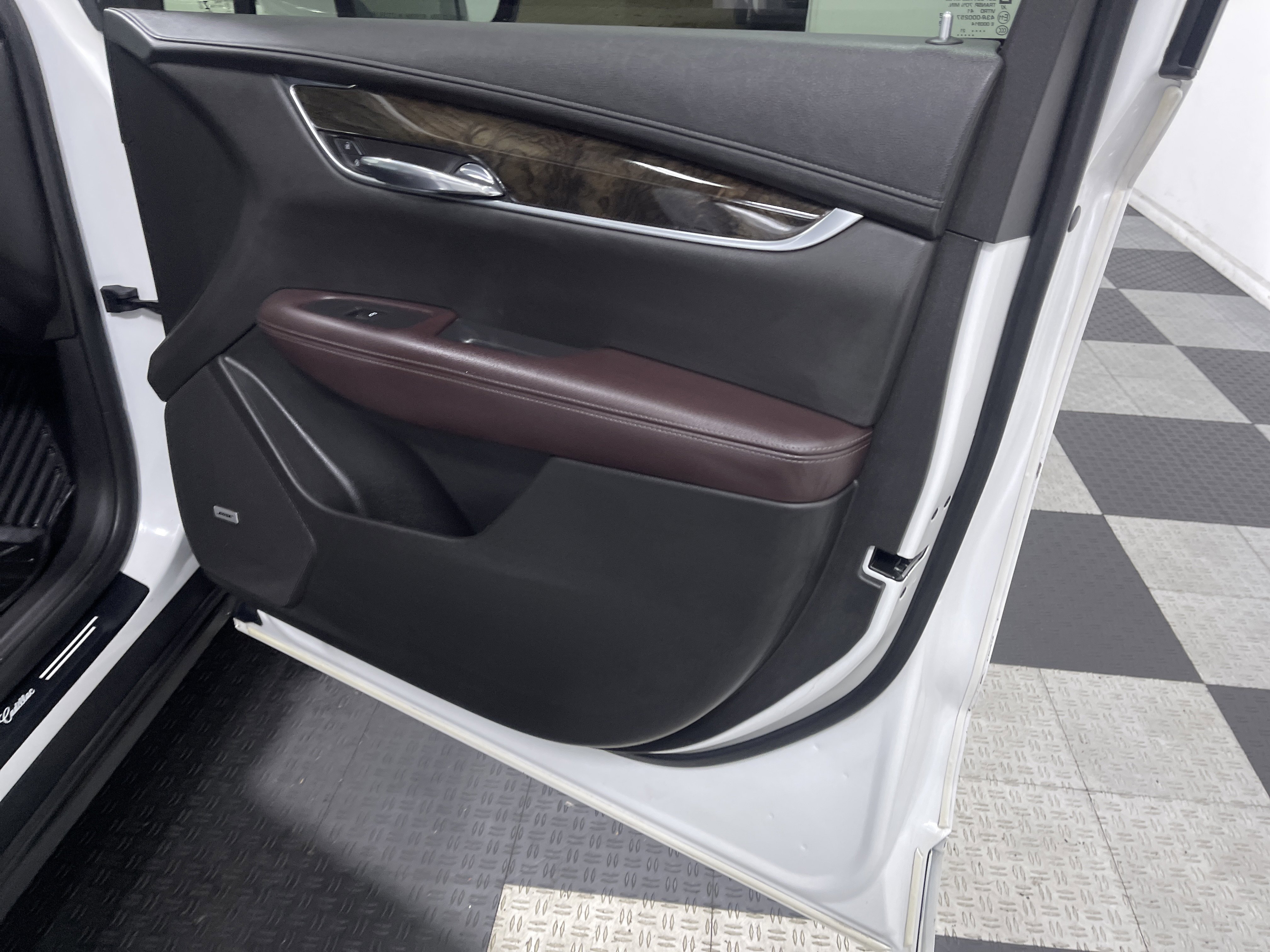 Used 2021 Cadillac XT6 Premium Luxury image 25