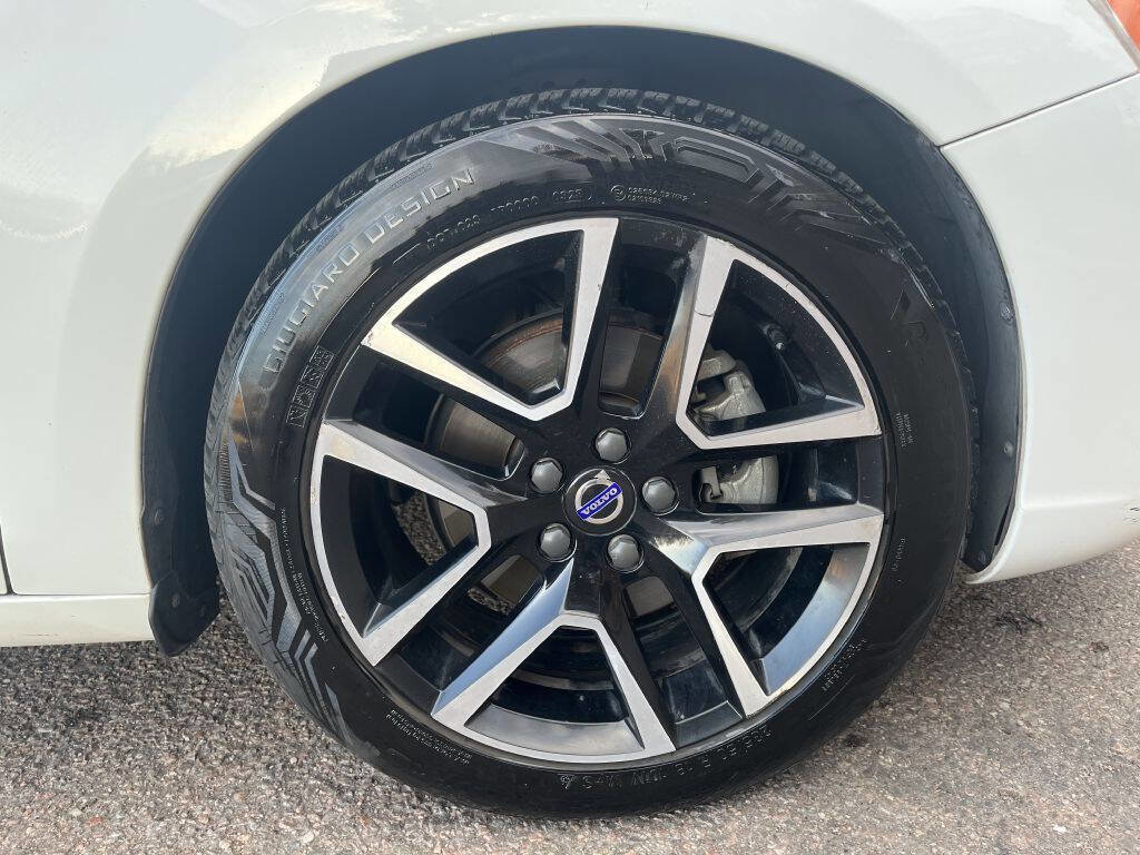 Used 2017 Volvo S60 T5 Dynamic FWD image 26