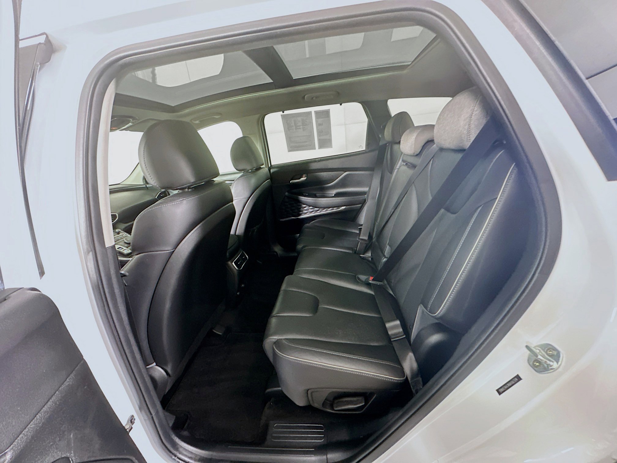 Used 2021 Hyundai Santa Fe SEL w/ Convenience + Premium Package FWD image 26