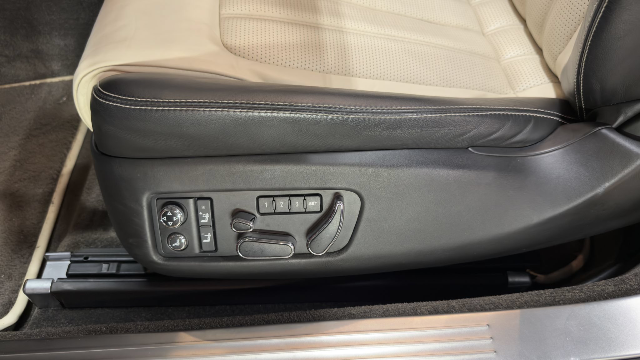 Used 2015 Bentley Continental GT AWD/4WD image 51