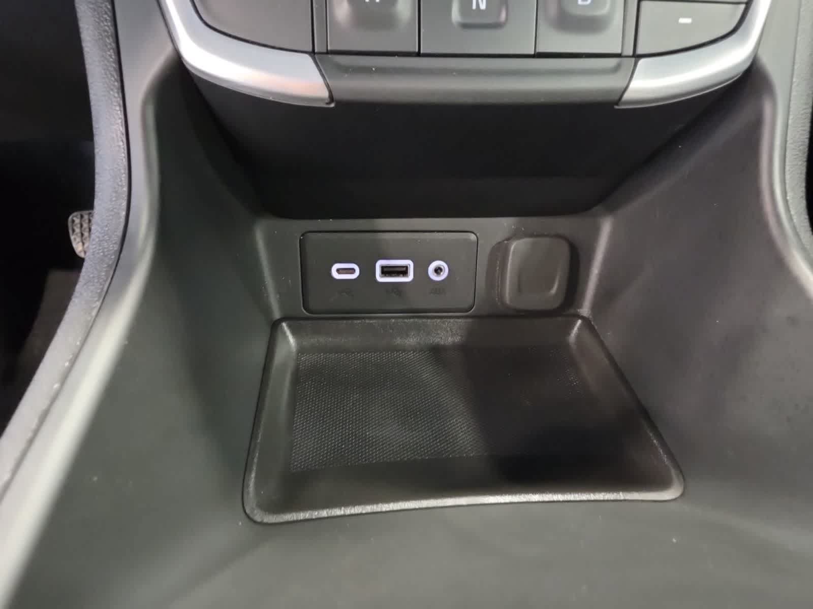 Used 2024 GMC Terrain SLE w/ Driver Convenience Package AWD/4WD image 27