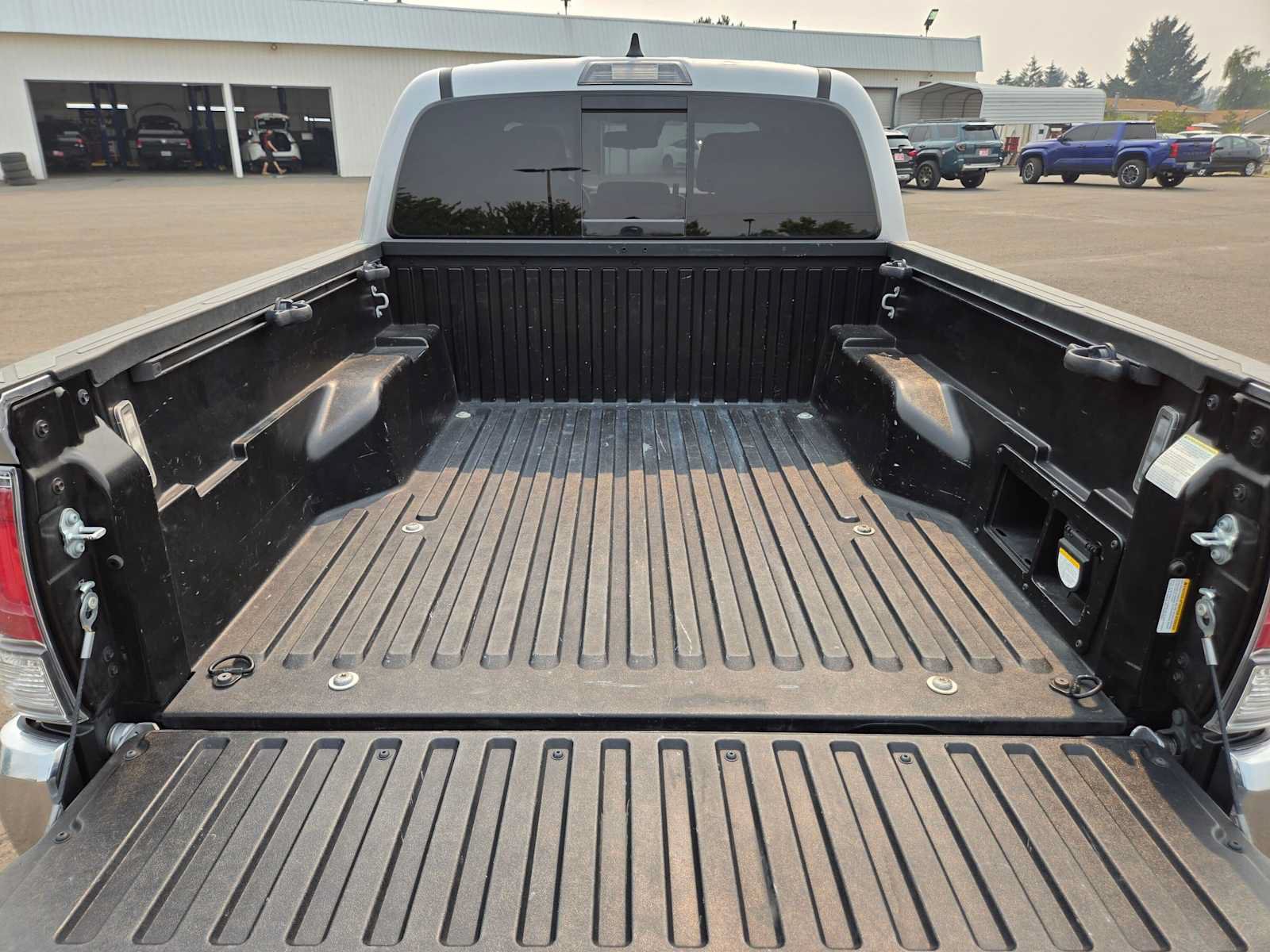 Used 2021 Toyota Tacoma TRD Off-Road AWD/4WD image 14