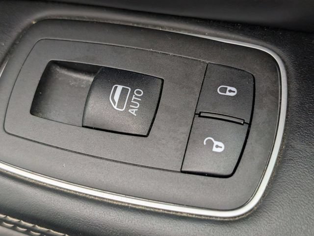 Used 2021 RAM 1500 Limited w/ Night Edition AWD/4WD image 35