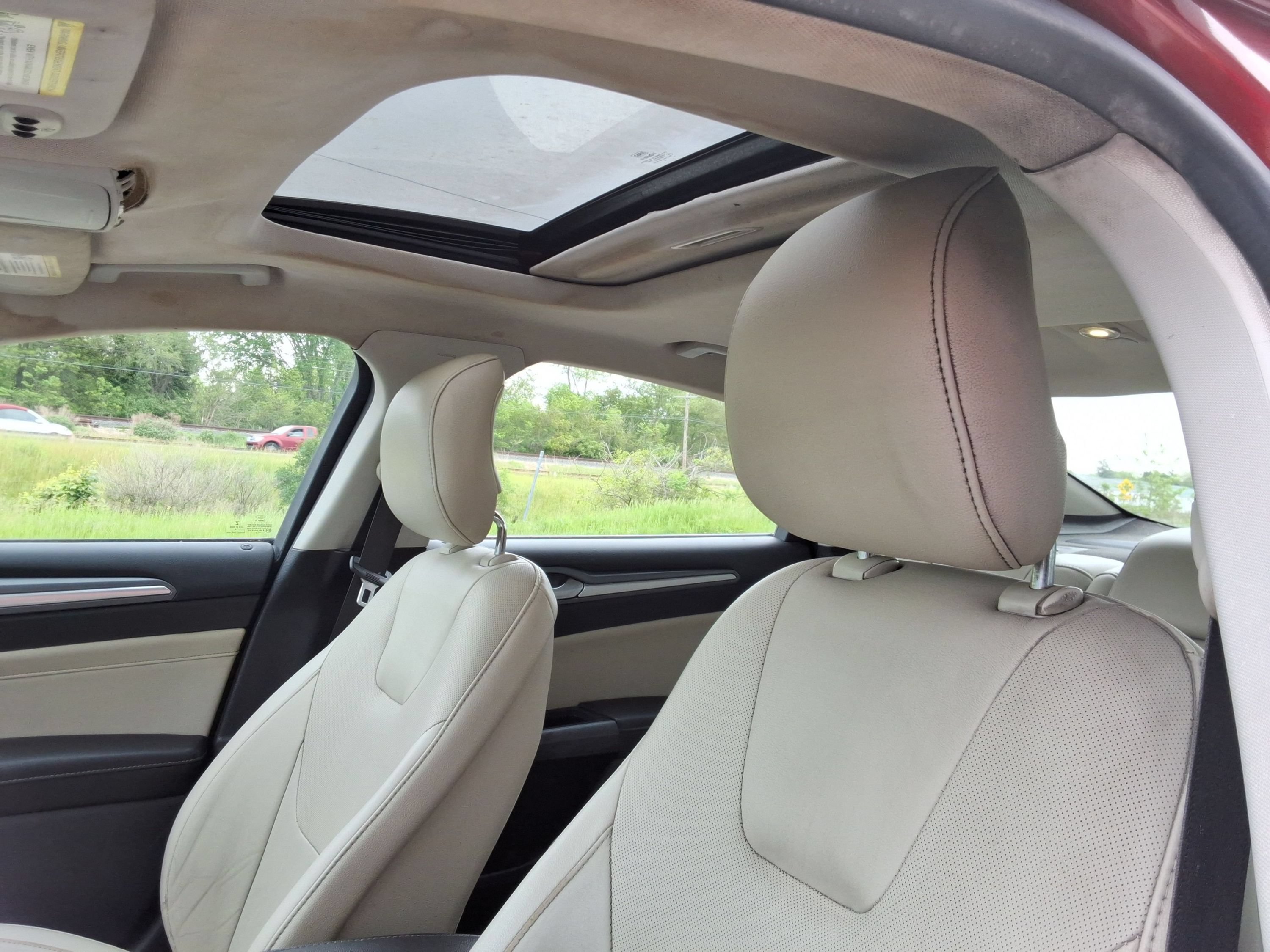 Used 2014 Ford Fusion Titanium FWD image 26