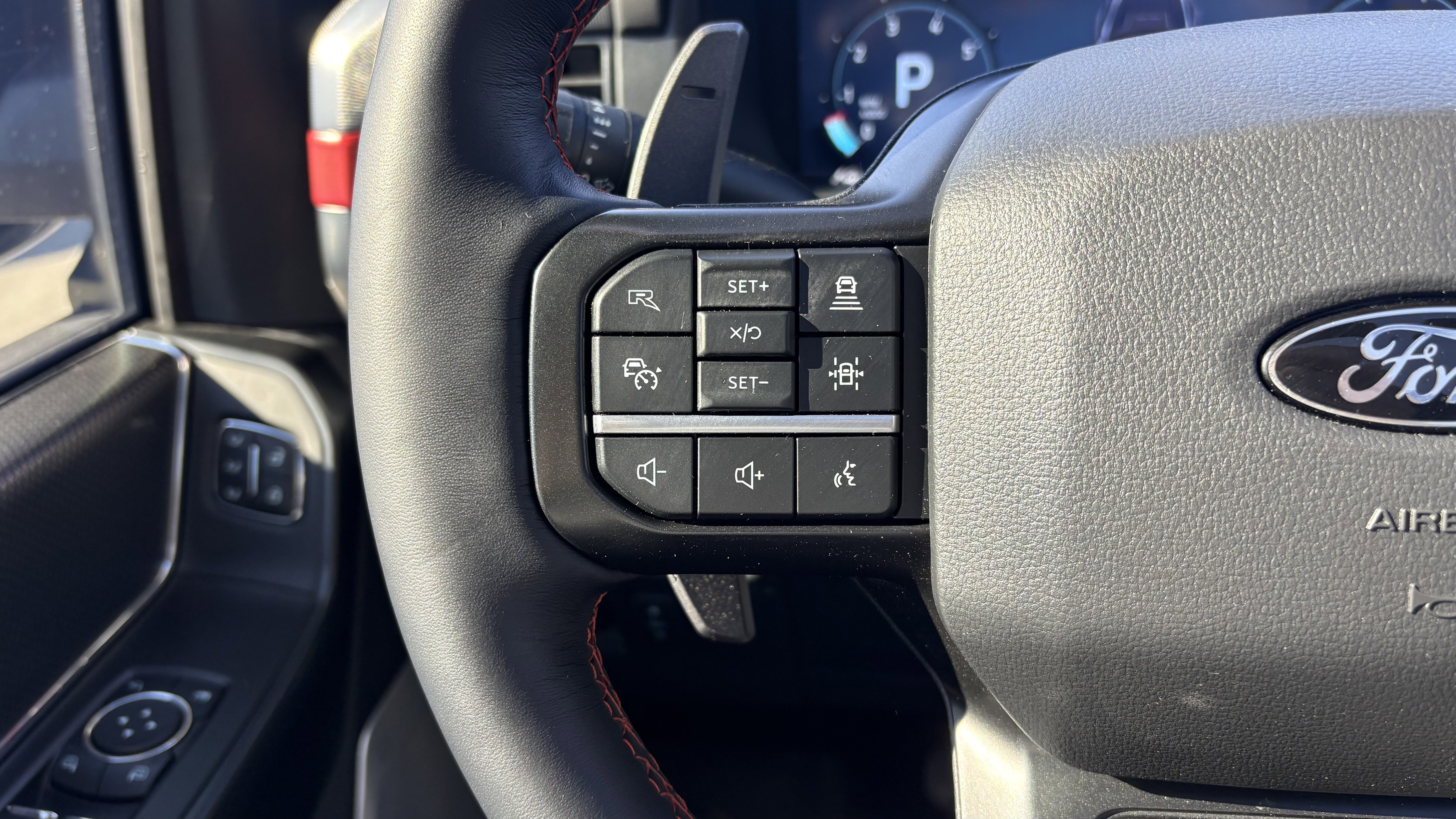 Used 2025 Ford F150 Raptor image 19