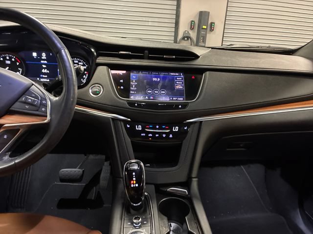 Certified 2023 Cadillac XT5 Premium Luxury w/ Technology Package FWD image 18