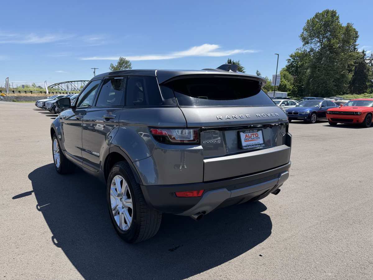 Used 2019 Land Rover Range Rover Evoque SE AWD/4WD image 6