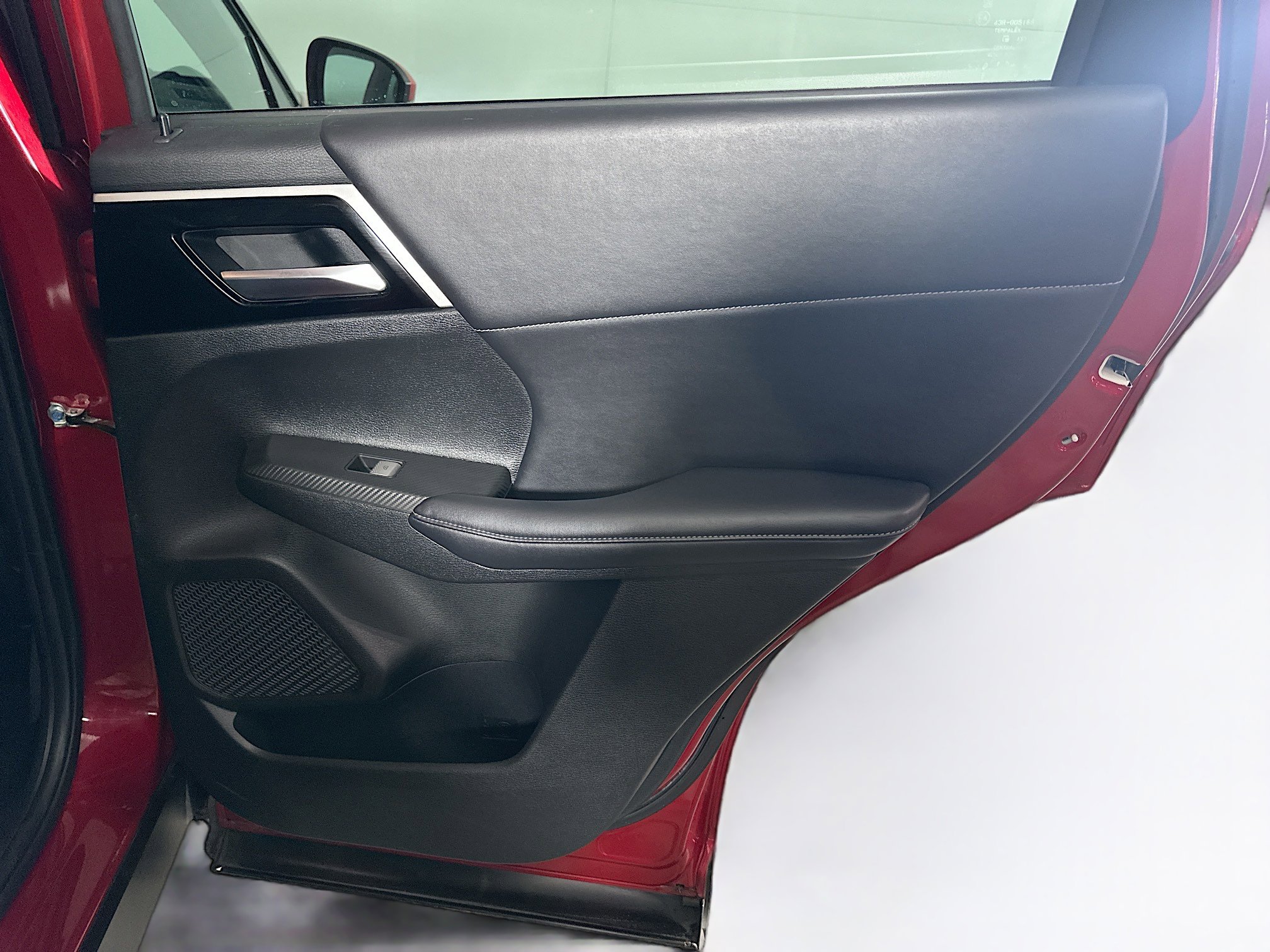 Used 2023 Mitsubishi Outlander SE image 32