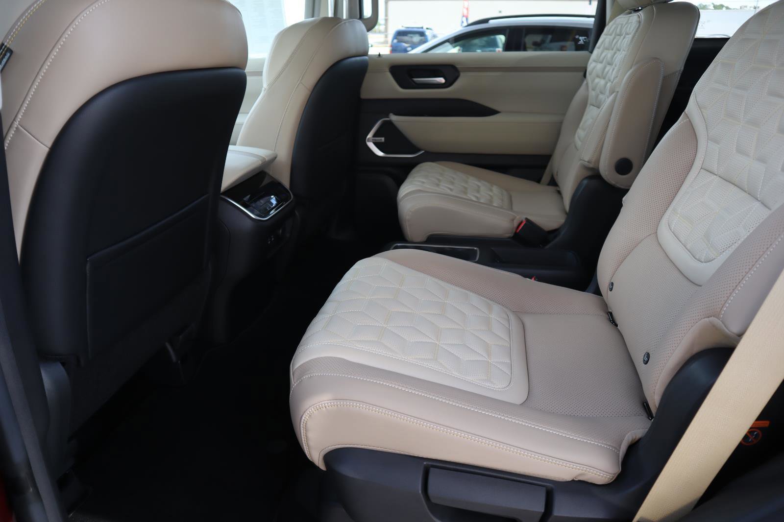 New 2026 Nissan Armada Platinum image 39