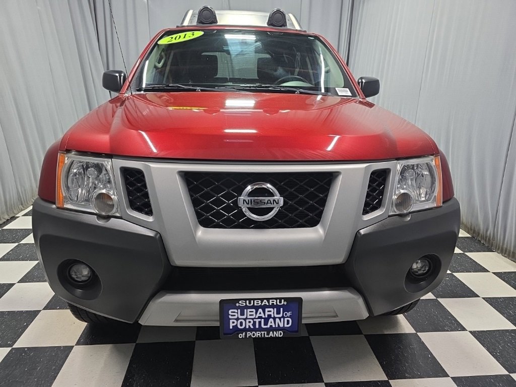 Used 2013 Nissan Xterra PRO-4X image 2
