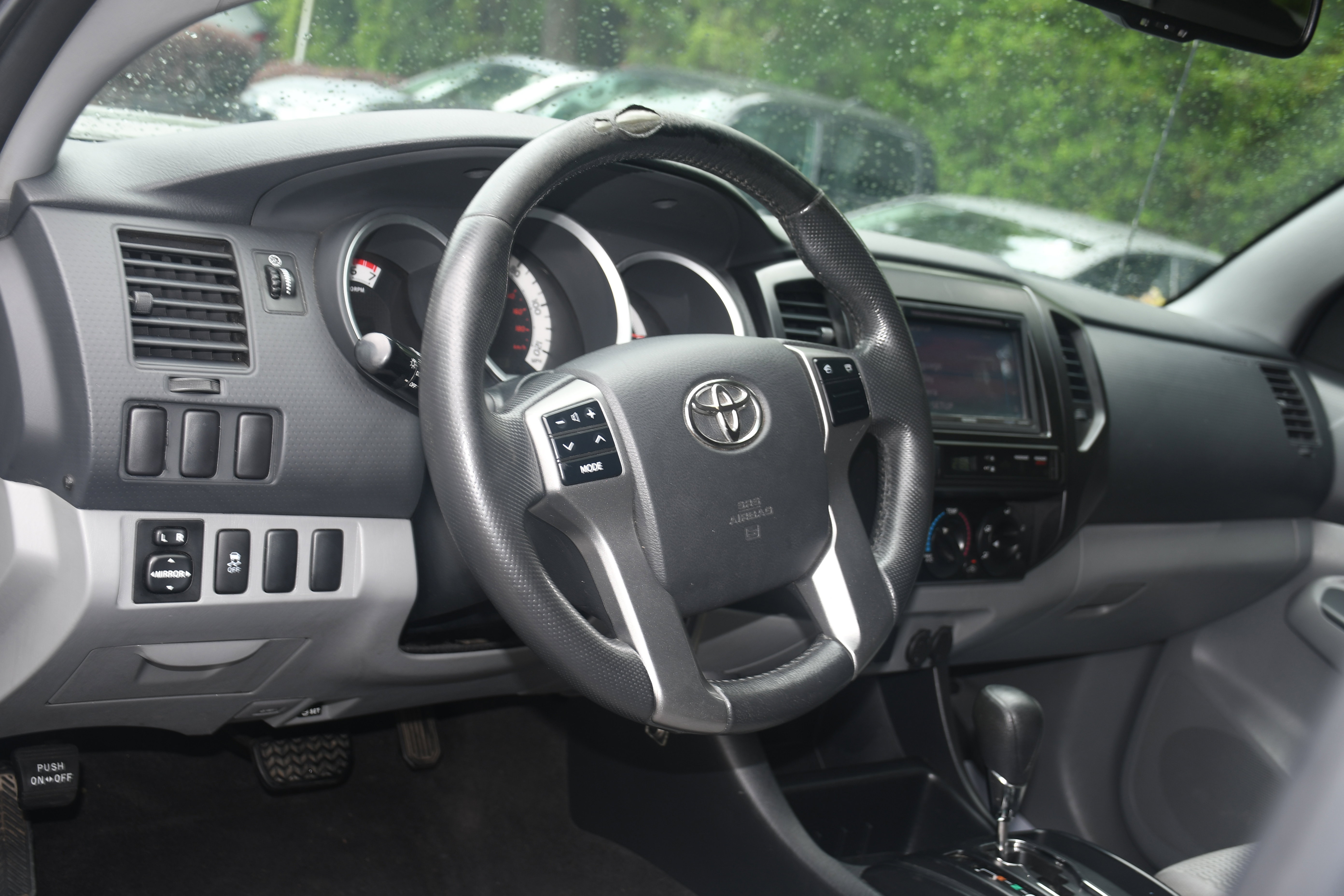 Used 2013 Toyota Tacoma PreRunner w/ Convenience Pkg RWD image 8
