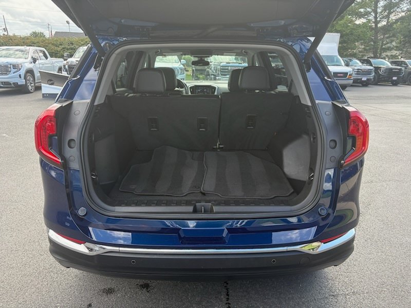 Used 2022 GMC Terrain SLT AWD/4WD image 8