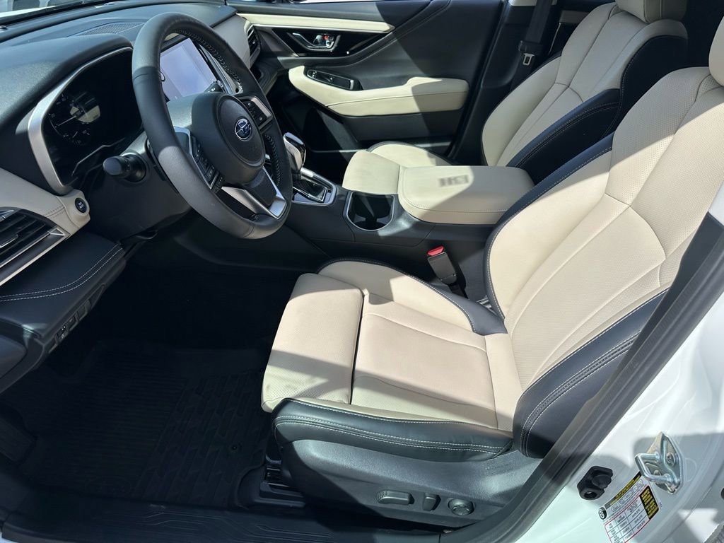 Used 2025 Subaru Outback Premium image 30