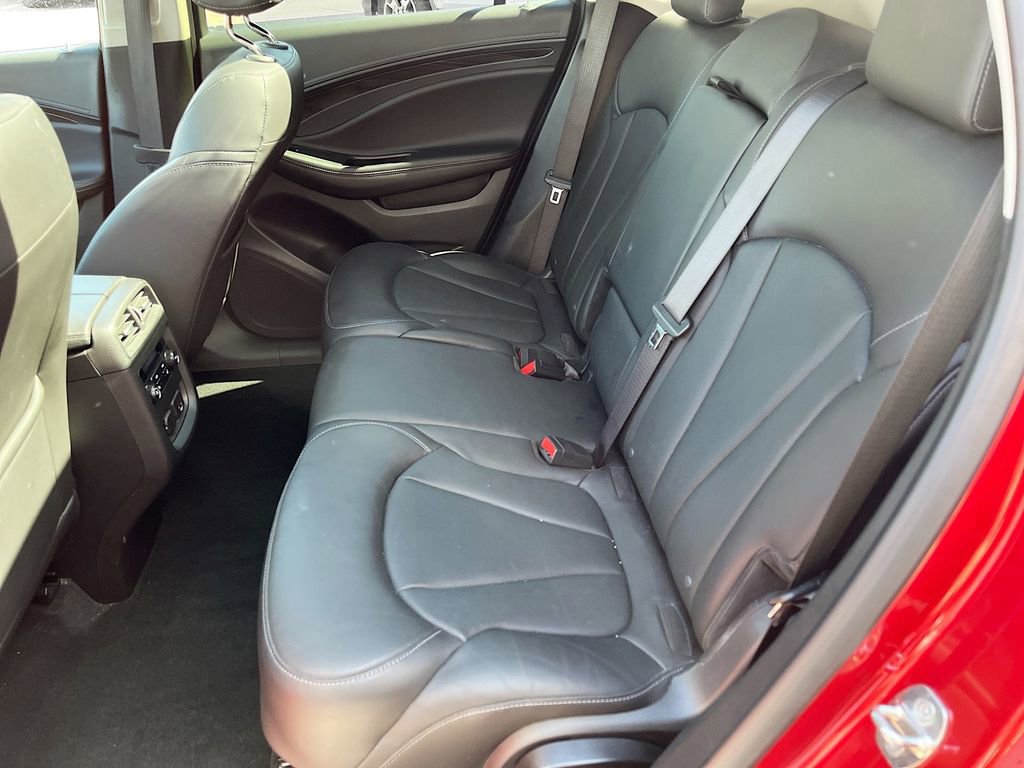 Used 2020 Buick Envision Premium image 26