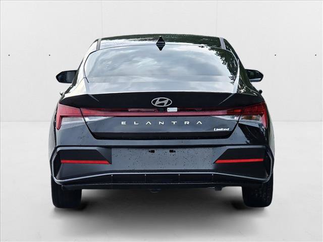 New 2025 Hyundai Elantra Limited image 8