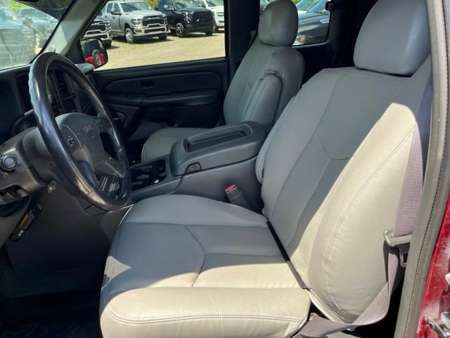 Used 2004 GMC Sierra 1500 SLE w/ Safe And Sound Package AWD/4WD image 6