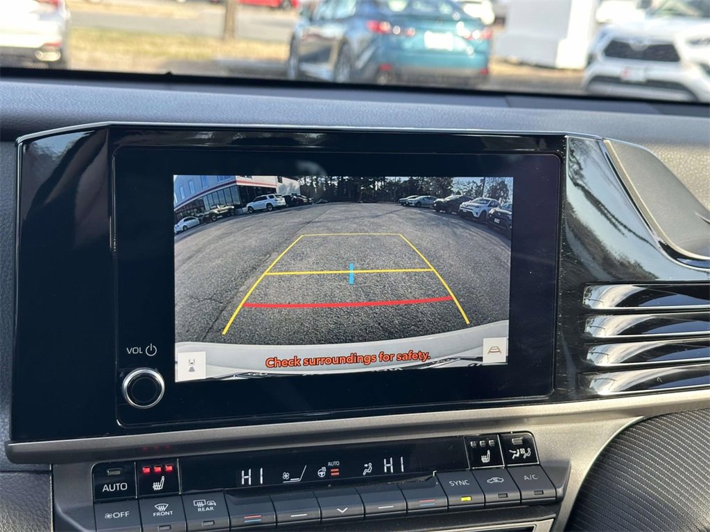 Certified 2025 Toyota Camry SE image 4