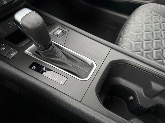New 2026 Nissan Kicks SV w/ Charging Package FWD image 24