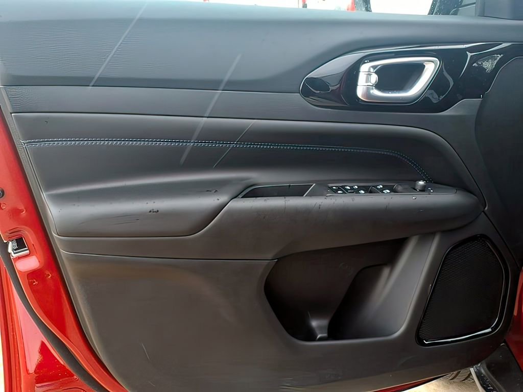 New 2026 Jeep Compass Latitude image 18