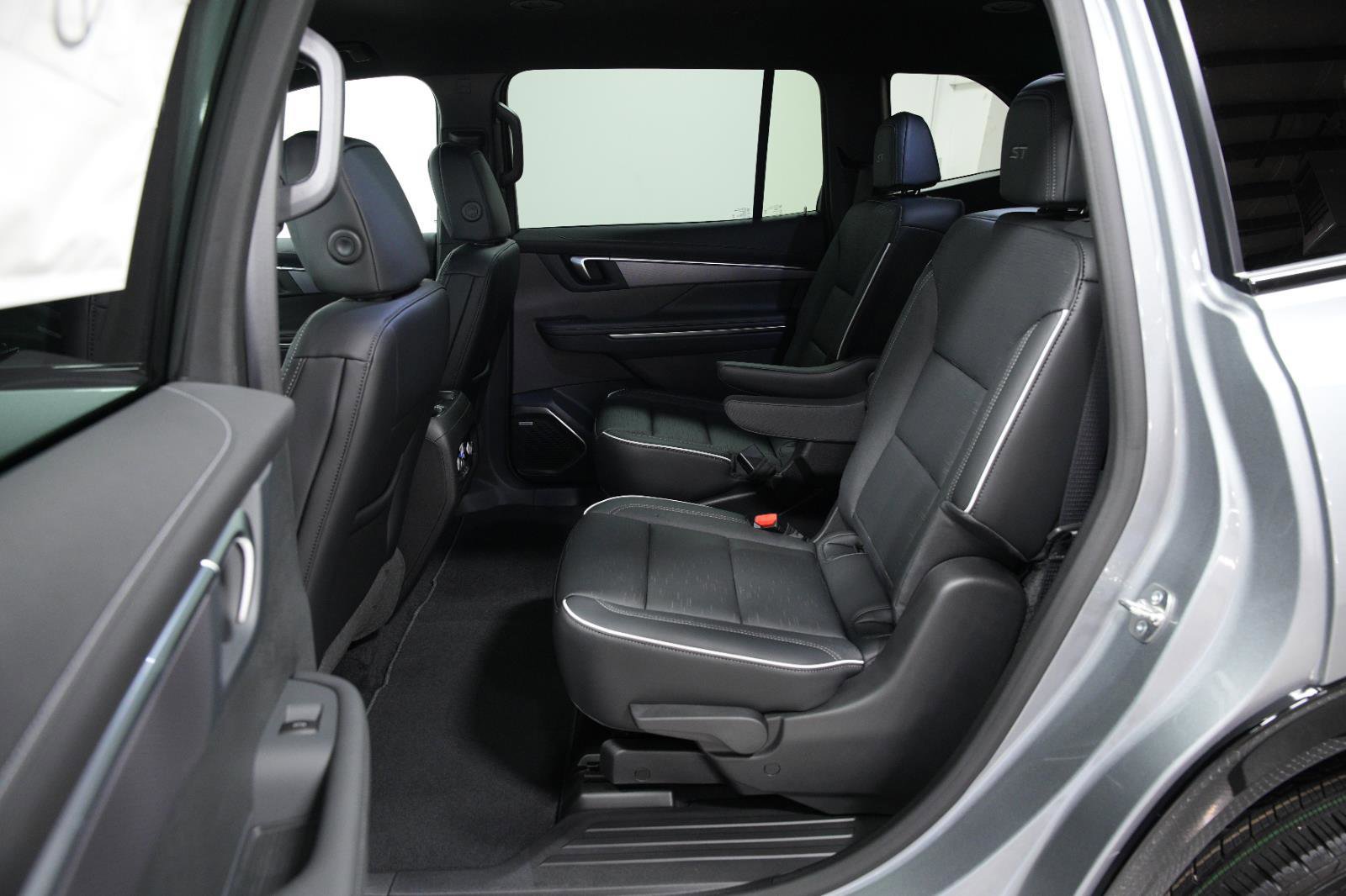 New 2026 Buick Enclave Sport Touring image 21