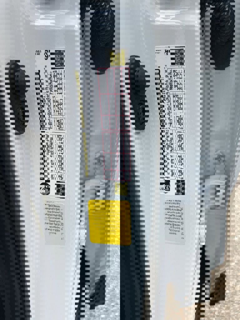 New 2025 Toyota RAV4 Limited image 5