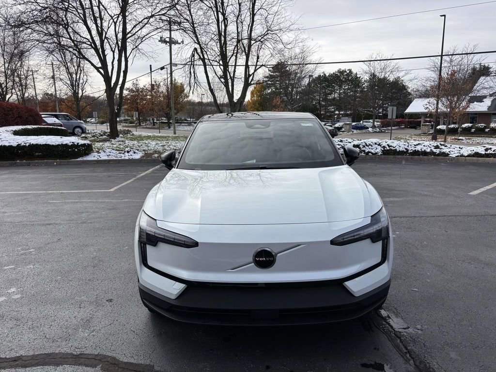 New 2026 Volvo EX30 Plus image 2