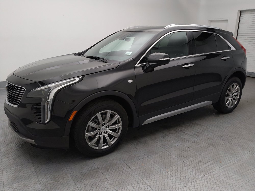 Used 2021 Cadillac XT4 Premium Luxury w/ Cold Weather Package AWD/4WD image 3