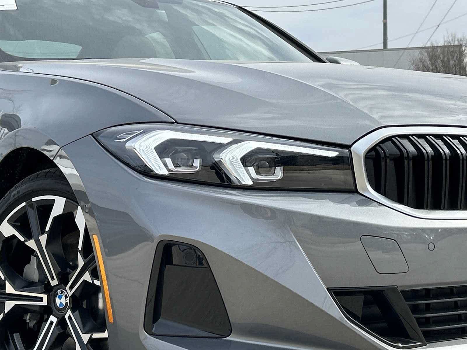 Used 2026 BMW 330i Sedan w/ Convenience Package RWD image 7