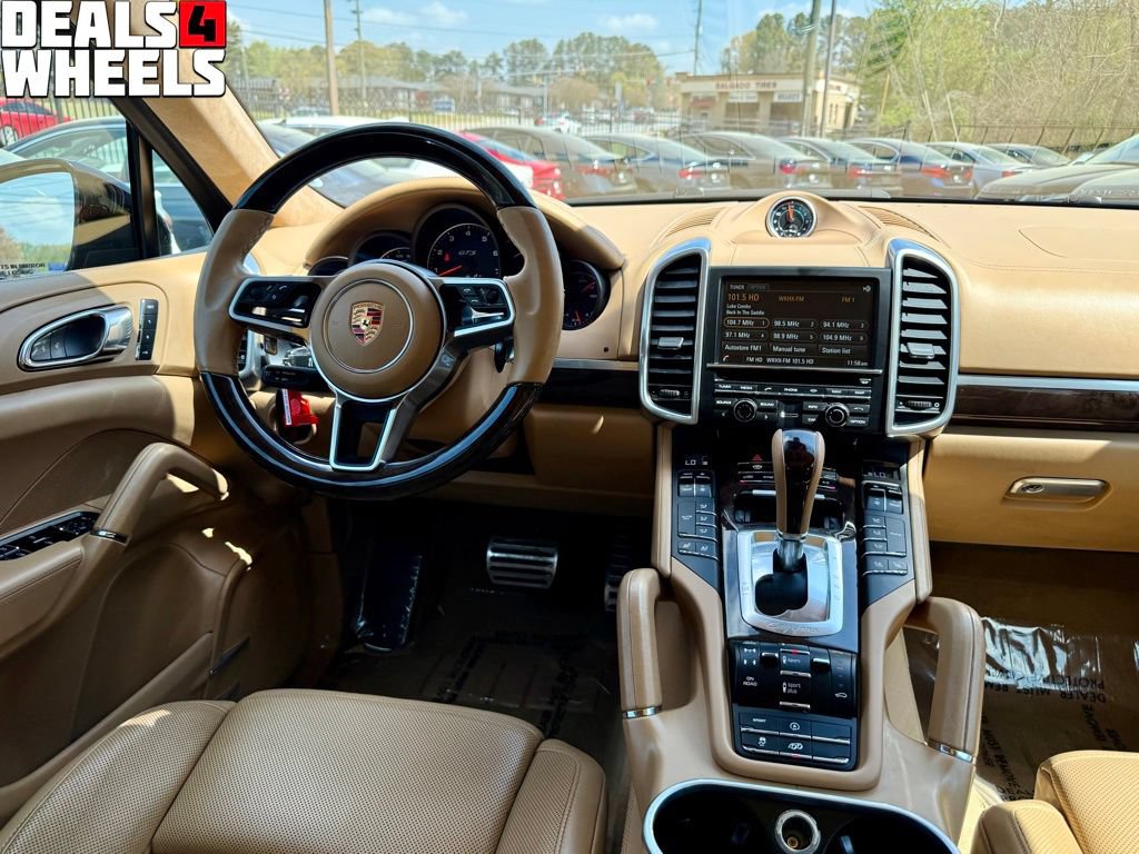 Used 2016 Porsche Cayenne GTS AWD/4WD image 18