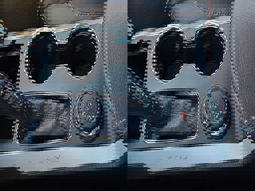 Used 2015 Ford Explorer Sport w/ Equipment Group 401A image 24