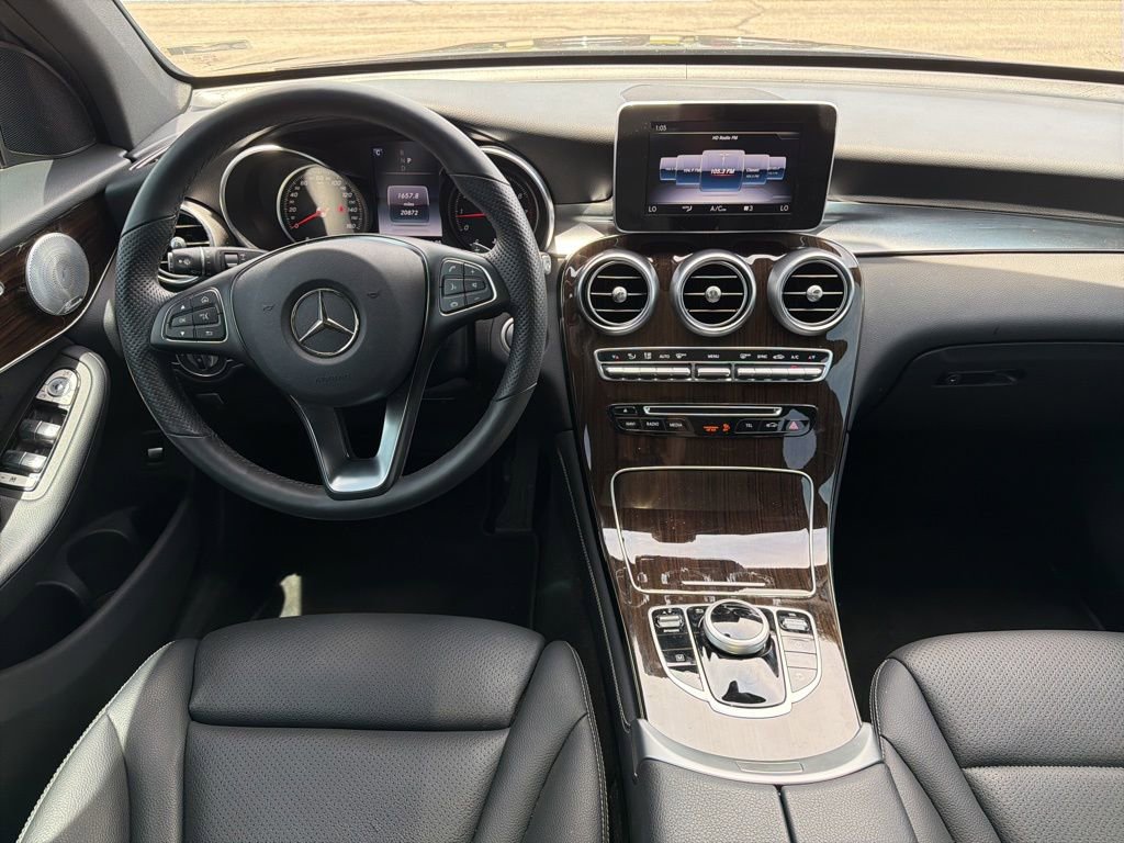 Used 2019 Mercedes-Benz GLC 300 4MATIC image 15