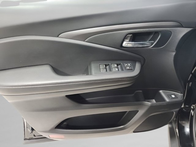 Used 2023 Honda Ridgeline Sport image 21