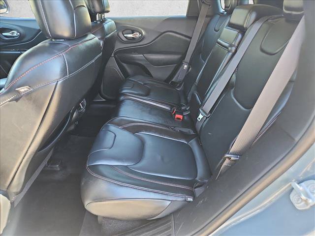 Used 2014 Jeep Cherokee Trailhawk w/ Leather Interior Group AWD/4WD image 18