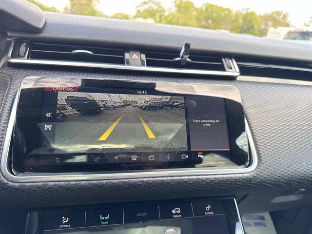 Used 2018 Land Rover Range Rover Velar R-Dynamic SE AWD/4WD image 35