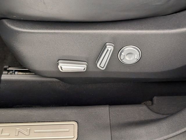 Used 2024 Lincoln Nautilus Reserve image 14