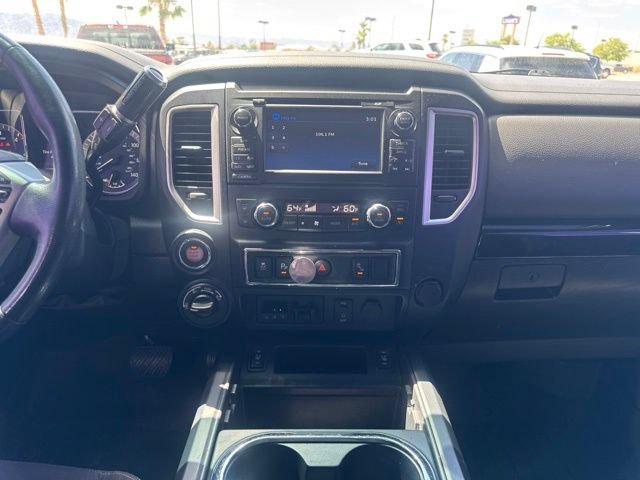Used 2018 Nissan Titan XD AWD/4WD image 13
