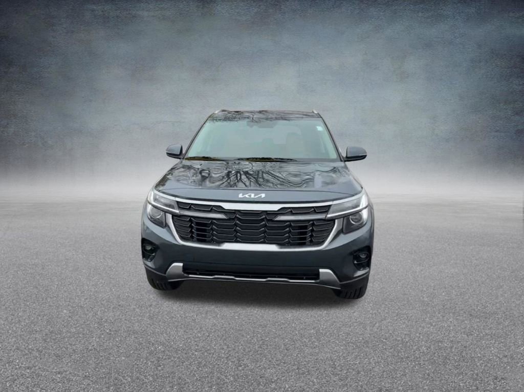 Used 2024 Kia Seltos EX image 6