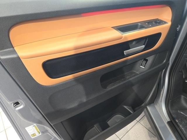 New 2025 Volkswagen ID. Buzz Pro S image 9