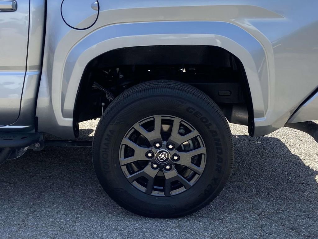 Used 2024 Toyota Tacoma SR5 image 9