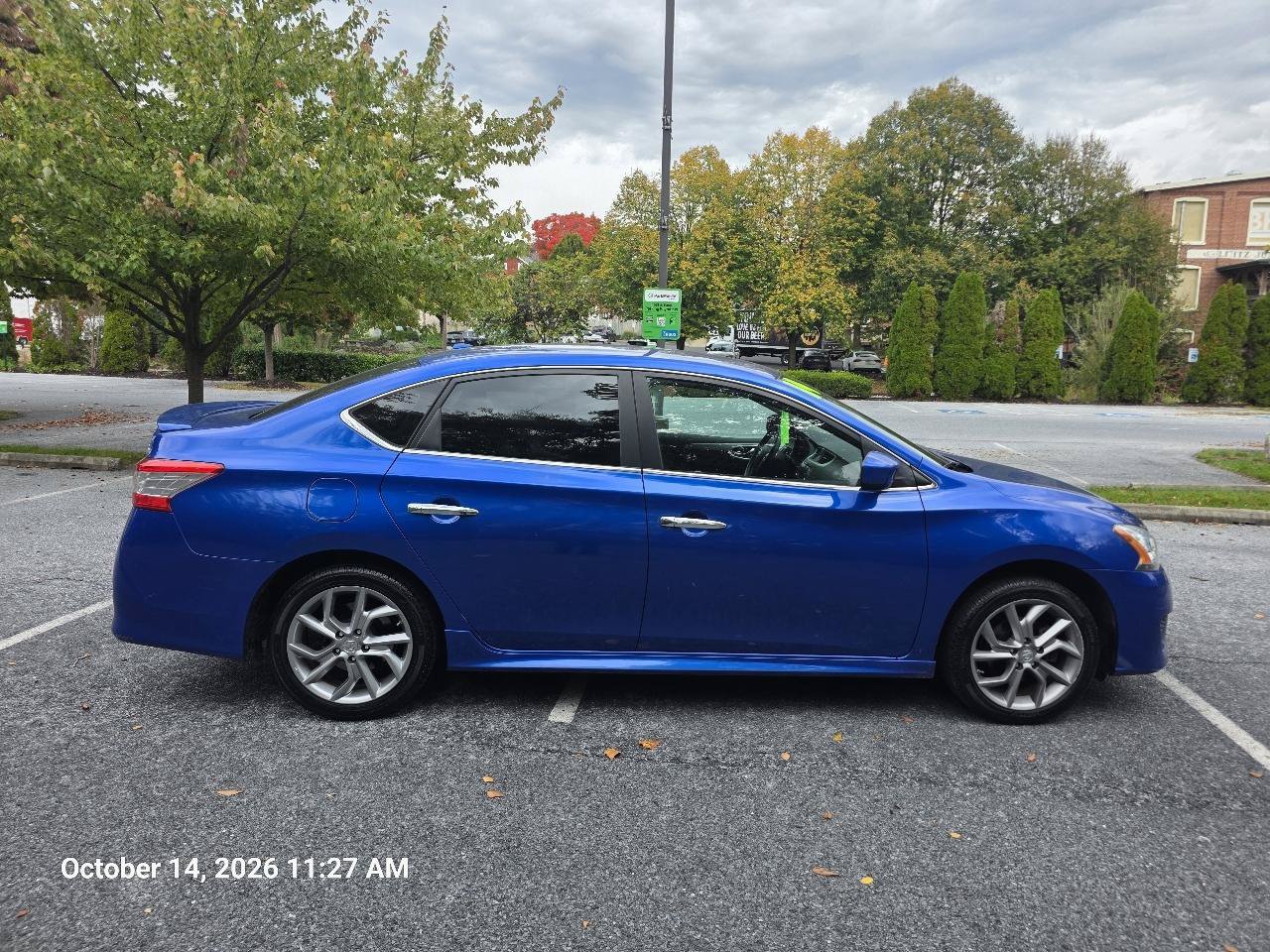 Used 2014 Nissan Sentra SR w/ SR Driver Package FWD image 7